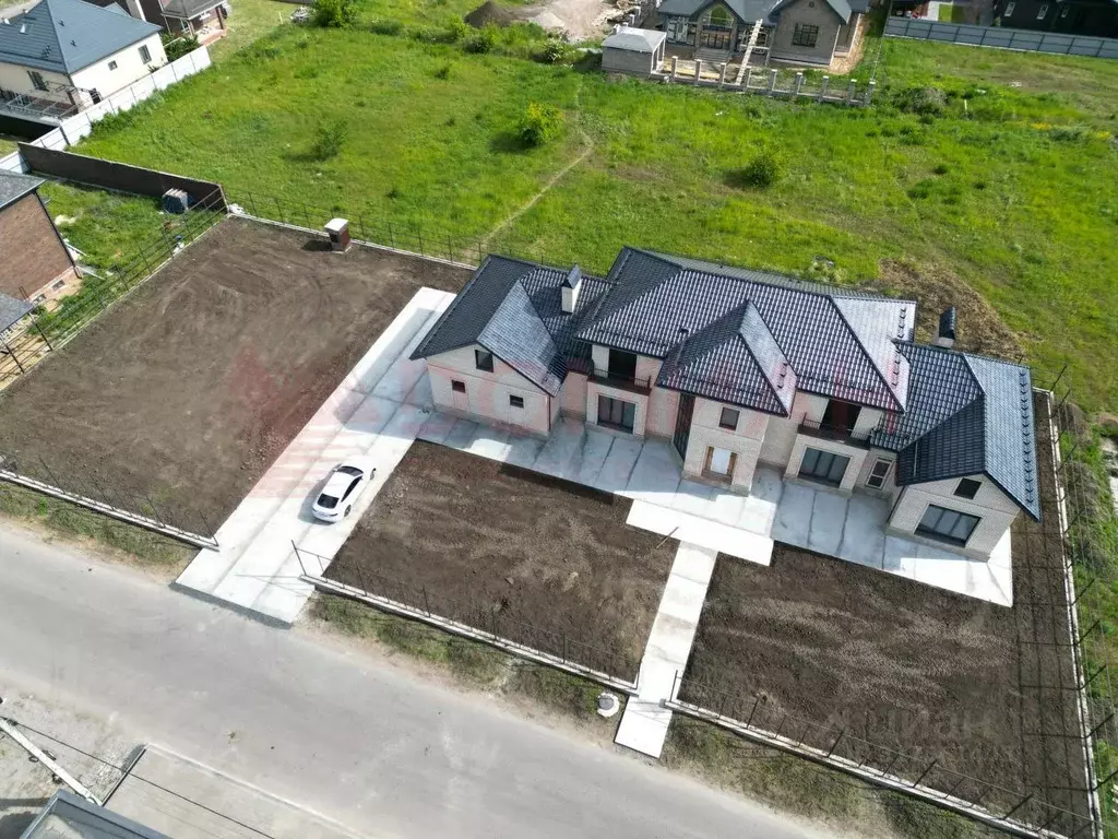 Дом в Ростовская область, Аксай ул. Вартереса Самургашева, 12 (450 м) - Фото 1