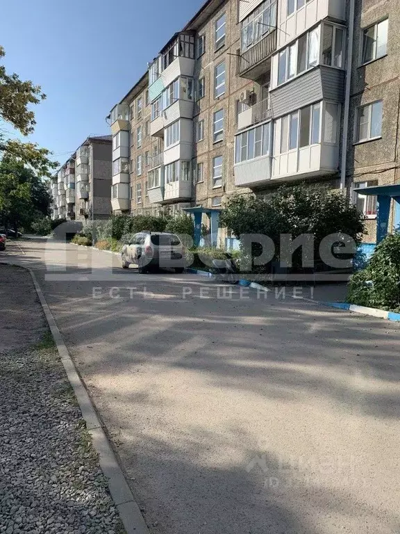 3-к кв. Омская область, Омск ул. 18-й Военный городок, 175 (59.6 м) - Фото 1