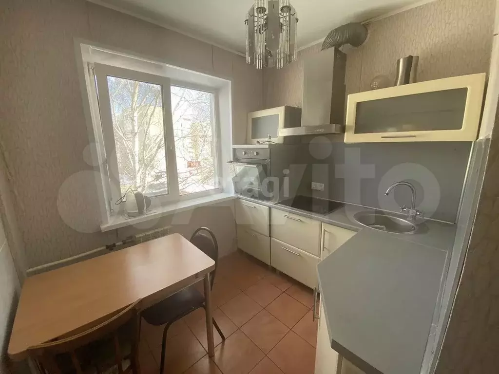 3-к. квартира, 60 м, 5/5 эт. - Фото 1