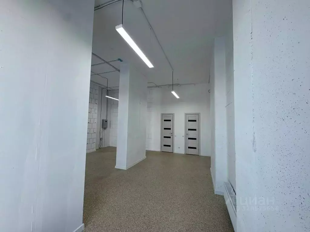 Помещение свободного назначения в Свердловская область, Екатеринбург ... - Фото 2