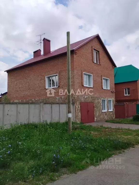 Дом в Башкортостан, Стерлитамак ул. Богдана Хмельницкого, 75 (150 м) - Фото 1