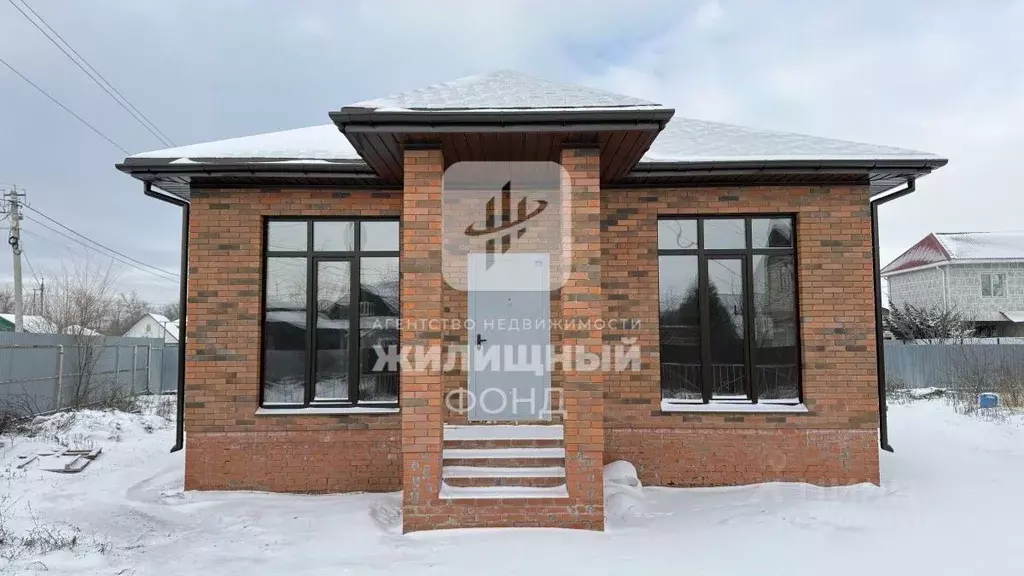 Дом в Саратовская область, Энгельсский район, Красноярское ... - Фото 2