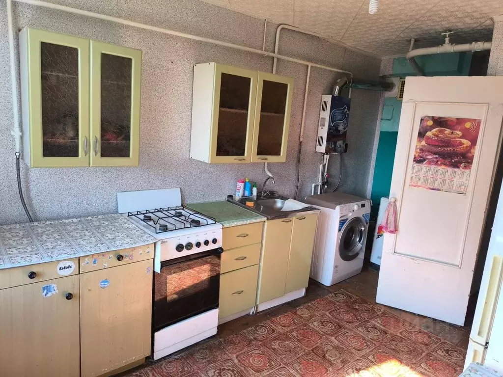 Дом в Саратовская область, Петровский район, Пригородное муниципальное ... - Фото 2