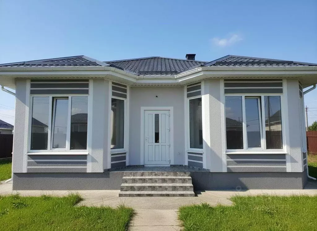 Дом в Краснодарский край, Темрюк А-289, 129-й км (97 м) - Фото 1