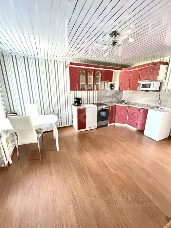 Дом в Костромская область, Красное-на-Волге пгт ул. Коммуны, 10 (88 м) - Фото 1