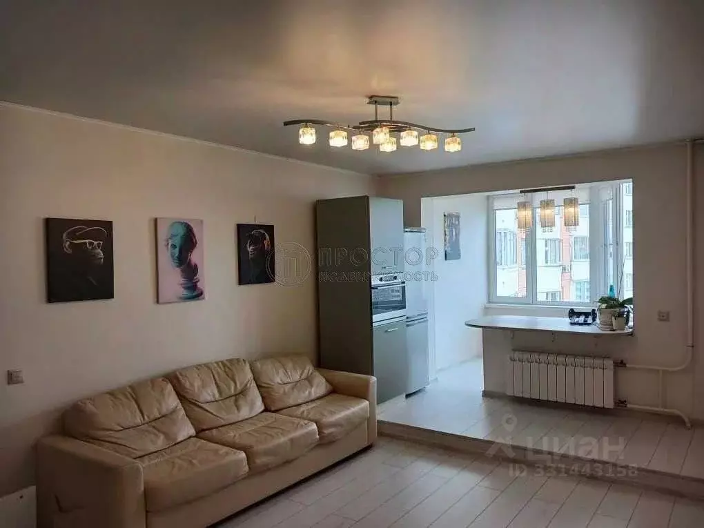 3-к кв. Москва просп. Защитников Москвы, 8 (80.0 м) - Фото 1