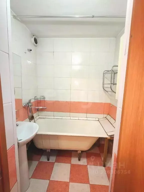 2-к кв. Бурятия, Улан-Удэ просп. Строителей, 60 (48.8 м) - Фото 2