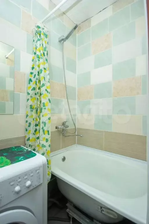 Комната 18,2 м в 1-к., 2/5 эт. - Фото 0