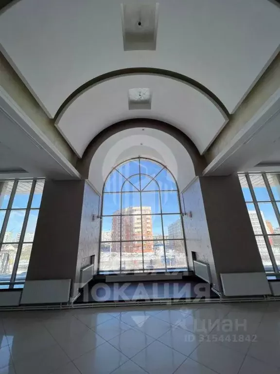 Офис в Омская область, Омск ул. Дианова, 39 (6000 м) - Фото 0