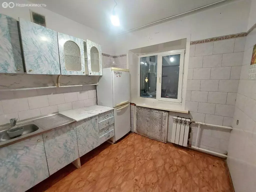 2-комнатная квартира: Горно-Алтайск, Коммунистический проспект, 10 ... - Фото 1