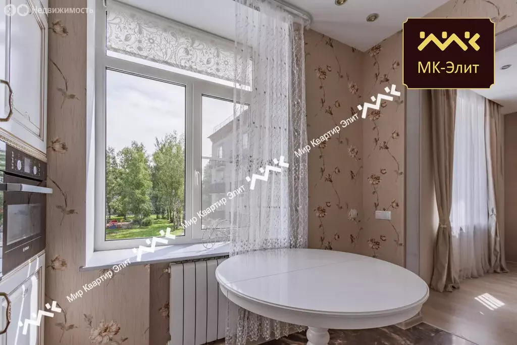 3-комнатная квартира: Петергоф, Ропшинское шоссе, 7 (98.1 м) - Фото 1