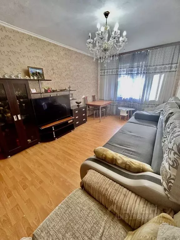 2-к кв. Красноярский край, Красноярск ул. Авиаторов, 25 (71.0 м) - Фото 0
