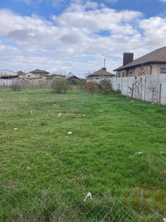 Участок в Крым, Сакский район, с. Уютное ул. Мира, 15 (6.9 сот.) - Фото 1