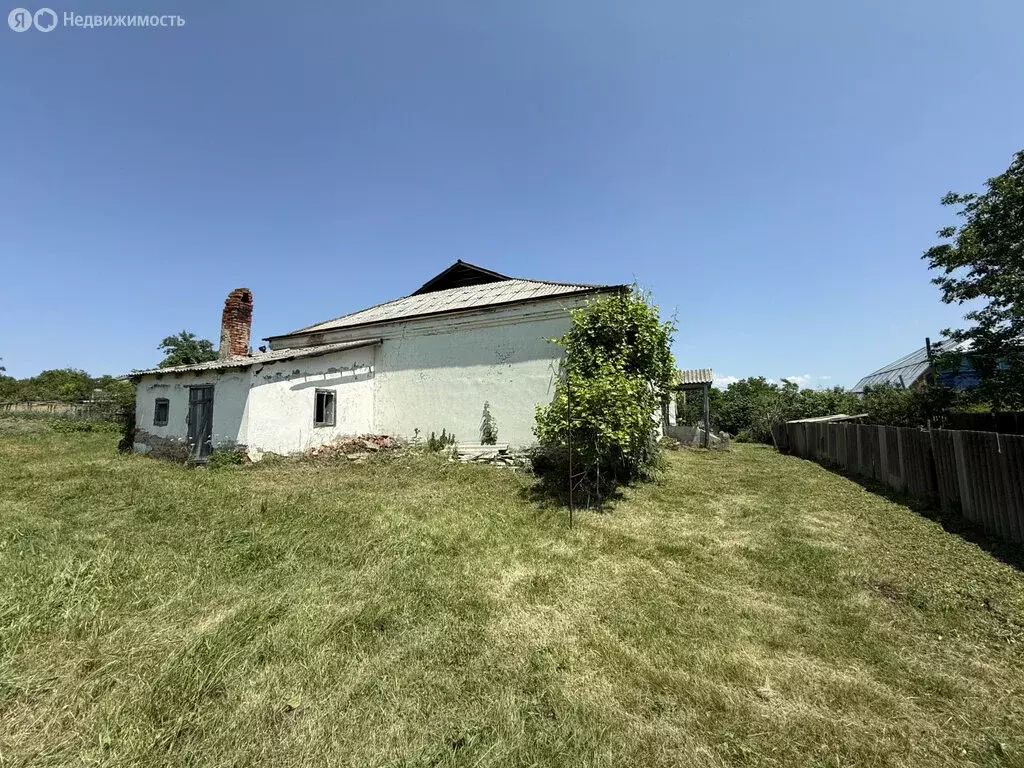 Дом в станица Спокойная, улица Калинина, 77 (245 м) - Фото 0