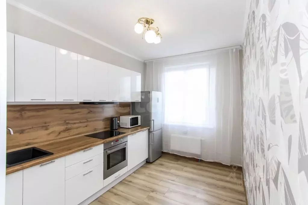 1-к кв. Тюменская область, Тюмень ул. Героев Космоса, 17 (35.3 м) - Фото 1