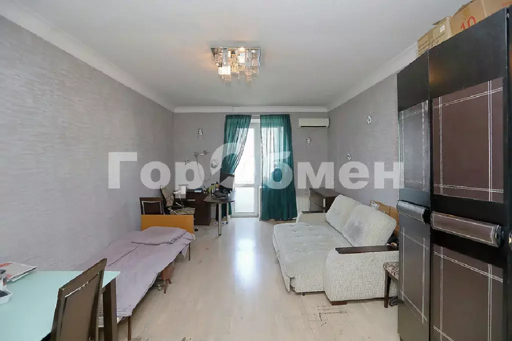 Продается комната в 3-комнатной квартире - Фото 0