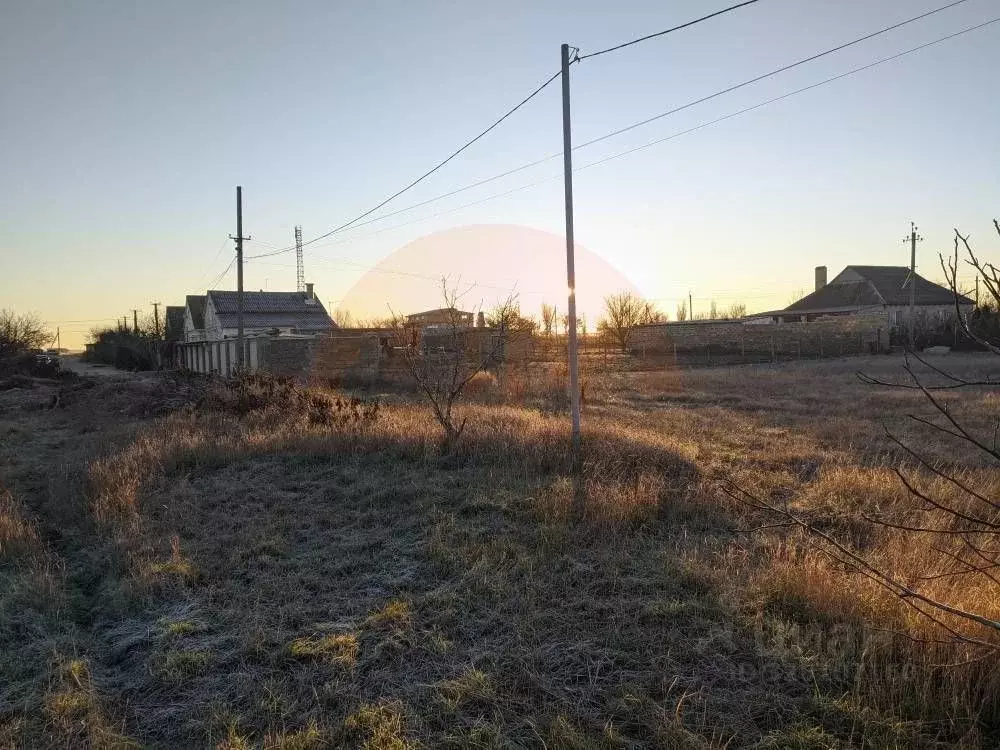 Участок в Крым, Сакский район, с. Митяево ул. Спортивная (10.0 сот.) - Фото 2