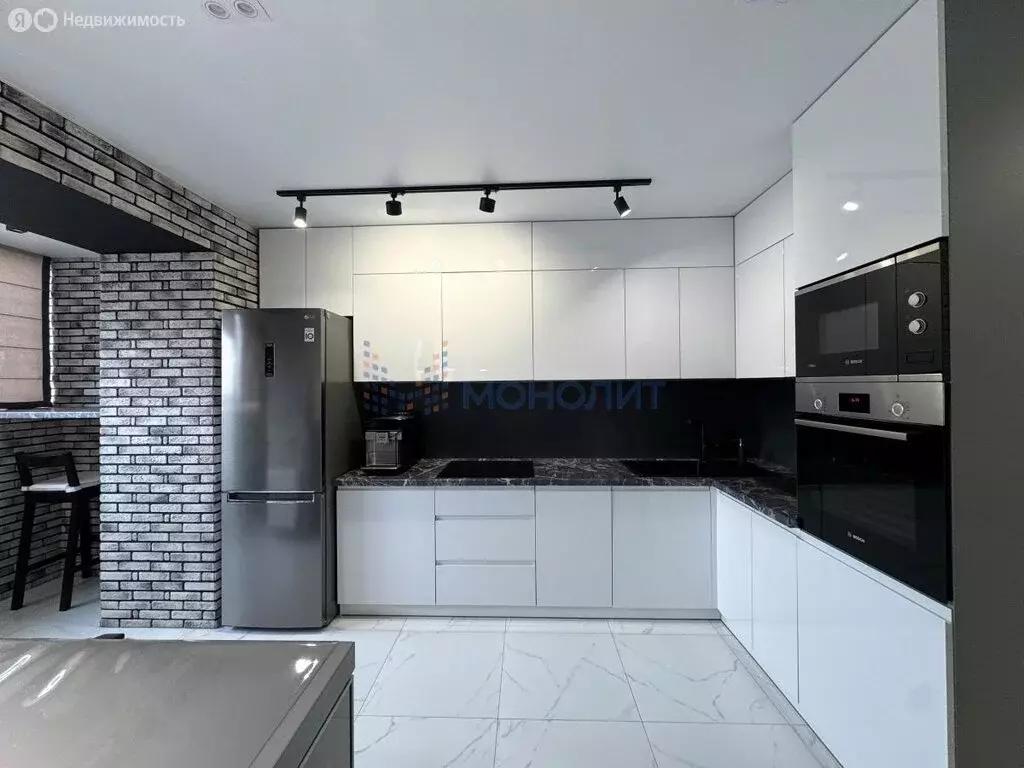 1-комнатная квартира: Чебоксары, Радужная улица, 10к2 (42 м) - Фото 2