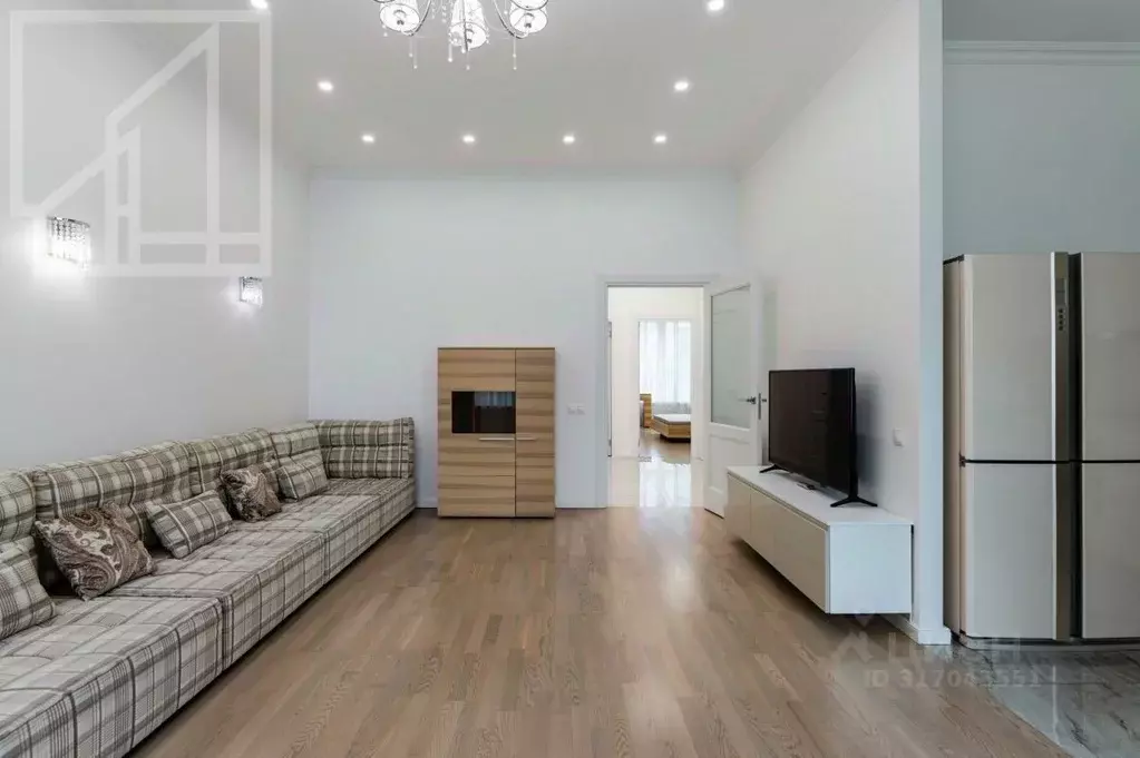 3-к кв. Москва Мантулинская ул., 9к3 (90.5 м) - Фото 1