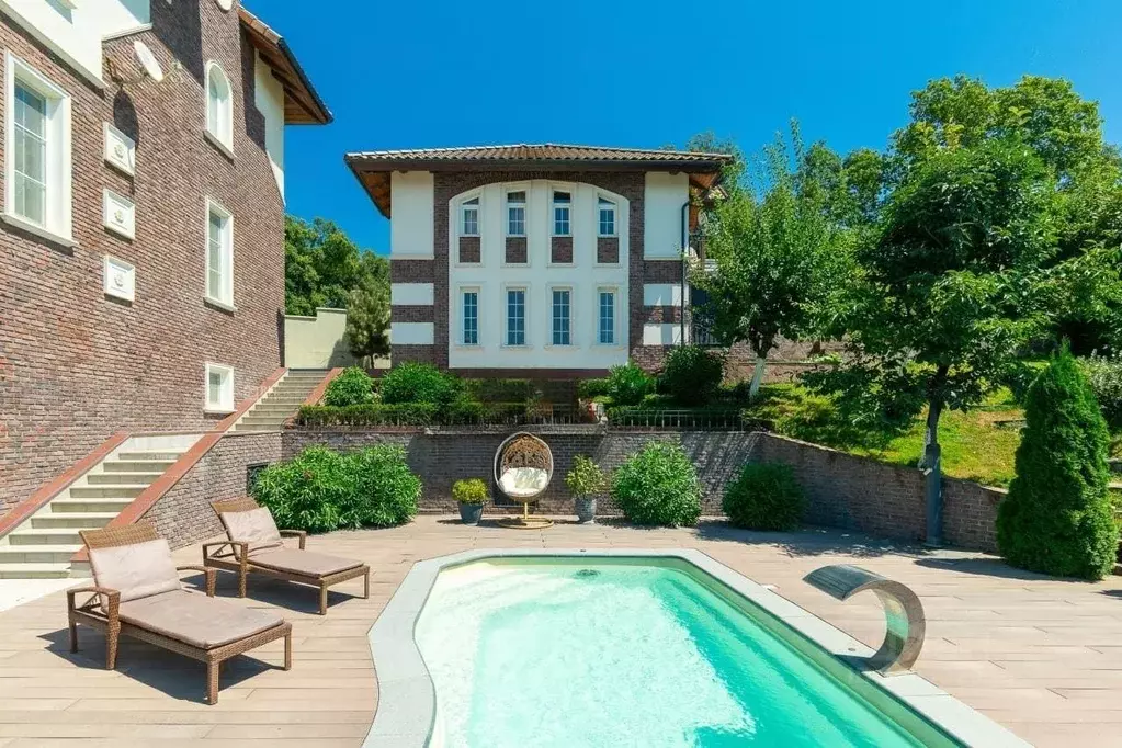 Дом в Краснодарский край, Сочи Сухумское ш. (320 м) - Фото 1