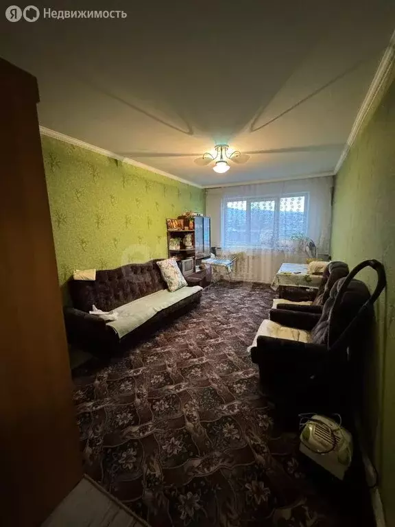 2-комнатная квартира: Усть-Катав, улица 40 лет Октября, 43 (47.6 м) - Фото 1