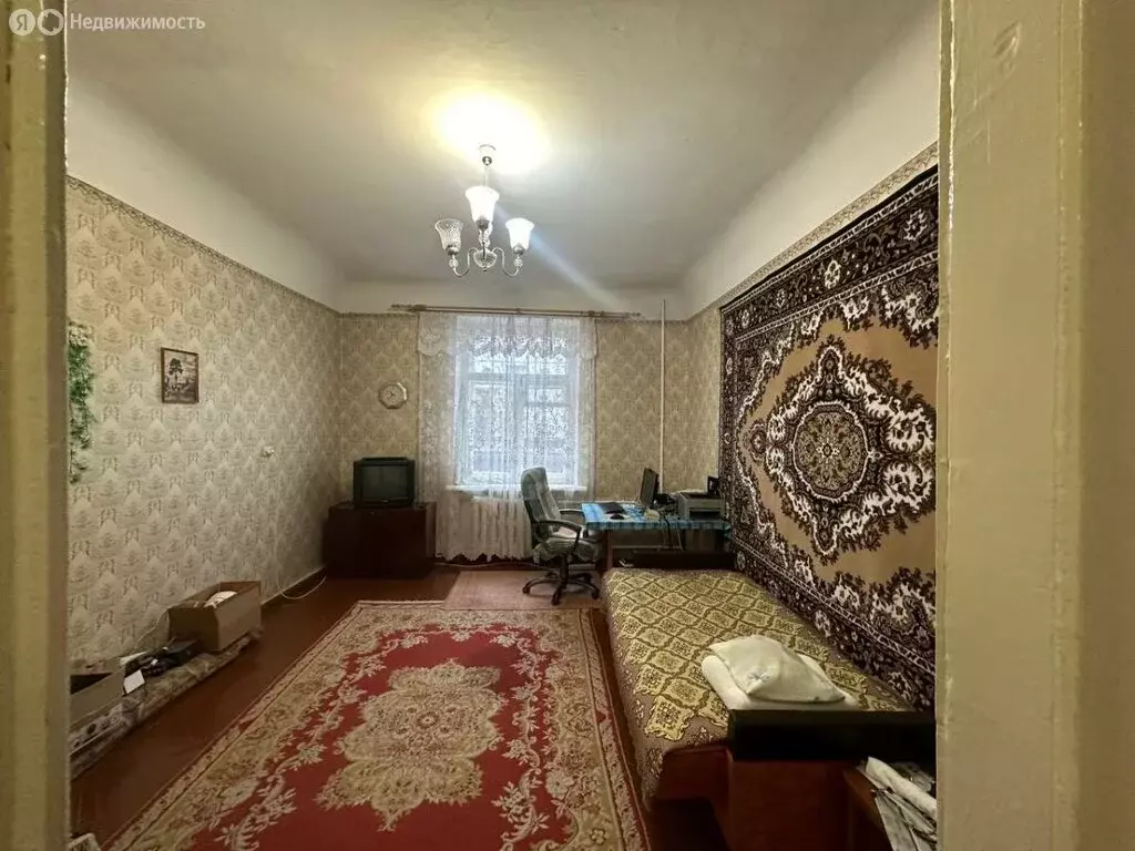 3-комнатная квартира: Каменск-Шахтинский, проспект Карла Маркса, 50 ... - Фото 0