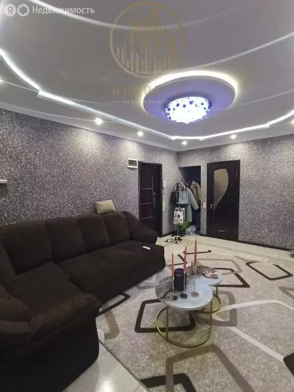 4-комнатная квартира: Кисловодск, улица Белинского, 15 (74 м) - Фото 1