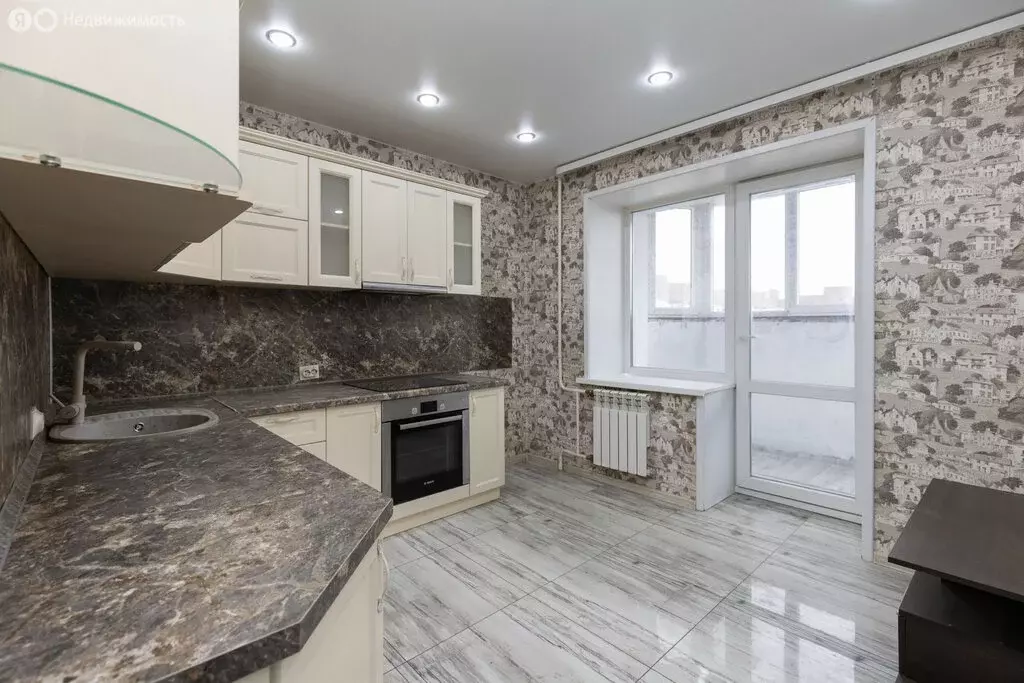 2-комнатная квартира: Благовещенск, улица Строителей, 70 (60 м) - Фото 1