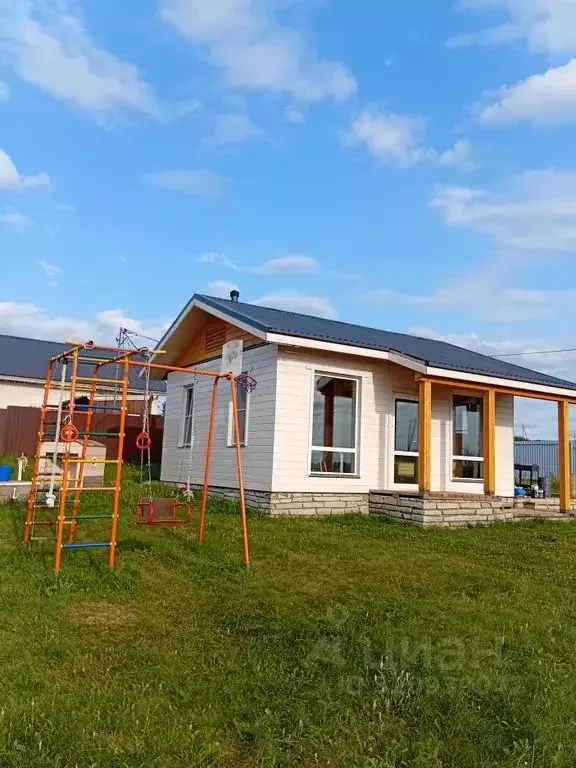 Дом в Челябинская область, Чебаркуль Набережная ул., 3 (36 м) - Фото 1