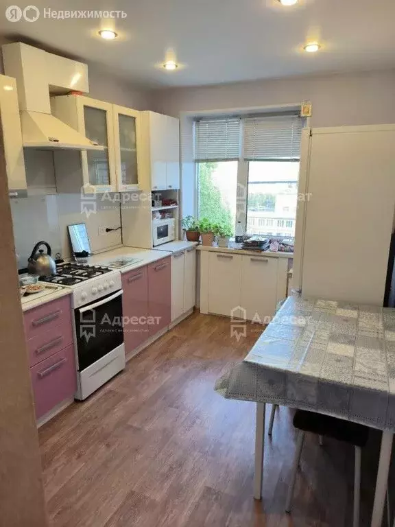 4-комнатная квартира: Волгоград, Алексеевская улица, 31 (74.4 м) - Фото 1