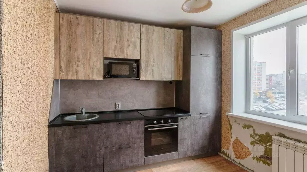 2-к кв. Тюменская область, Тюмень Транспортная ул., 108 (50.3 м) - Фото 1