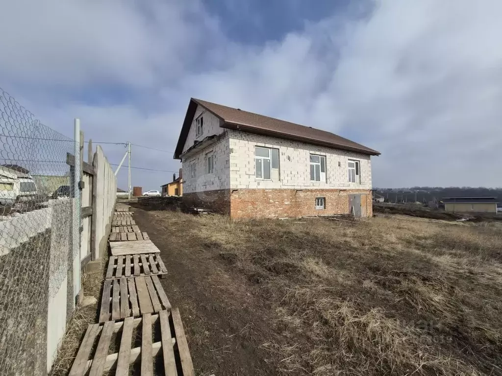 Дом в Белгородская область, Белгород ул. Хотмыжская, 11 (199 м) - Фото 1