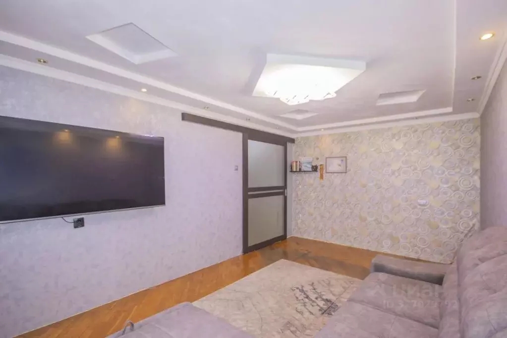 3-к кв. Свердловская область, Екатеринбург ул. Изоплитная, 11 (62.0 м) - Фото 2