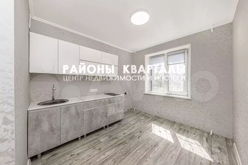 1-к. квартира, 31,7 м, 1/10 эт. - Фото 0