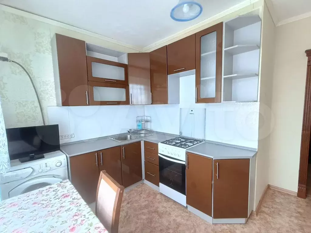 1-к. квартира, 35 м, 8/10 эт. - Фото 0
