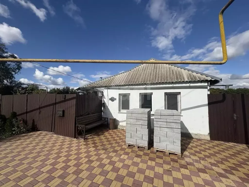 Дом в Белгородская область, Корочанский район, Бехтеевское с/пос, ... - Фото 1