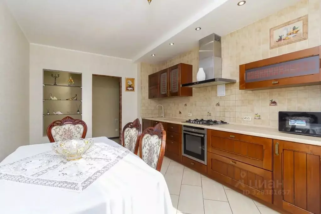 2-к кв. Башкортостан, Уфа ул. Худайбердина, 2 (80.8 м) - Фото 2