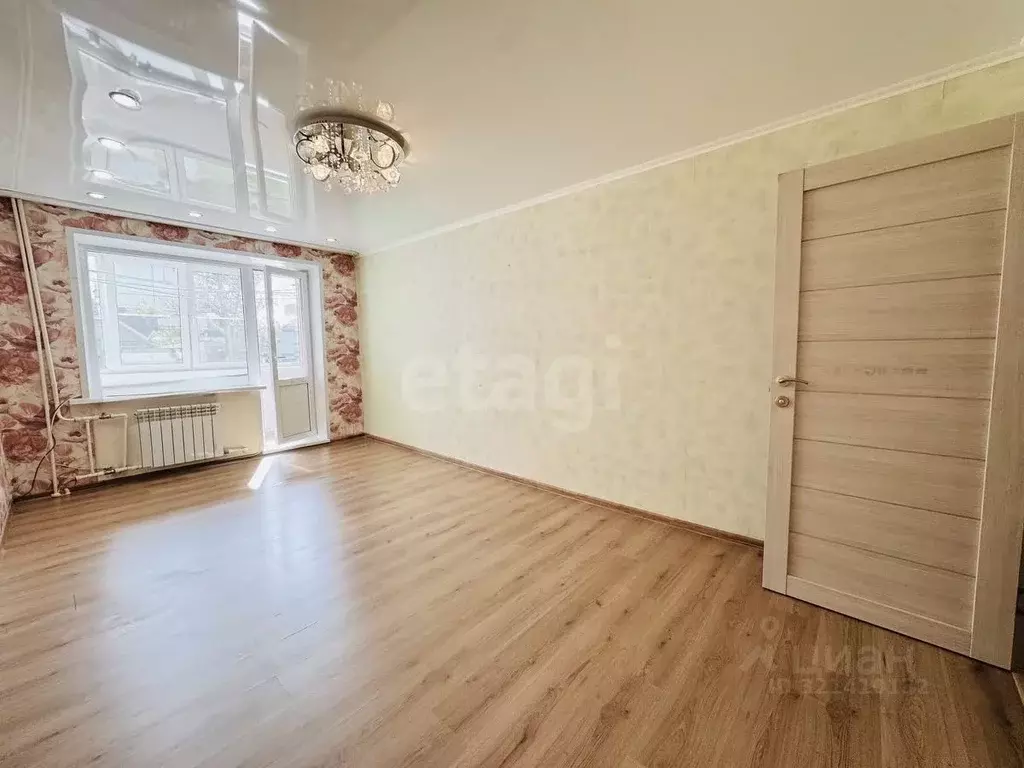 3-к кв. Ярославская область, Ростов 1-й мкр, 25 (63.02 м) - Фото 0