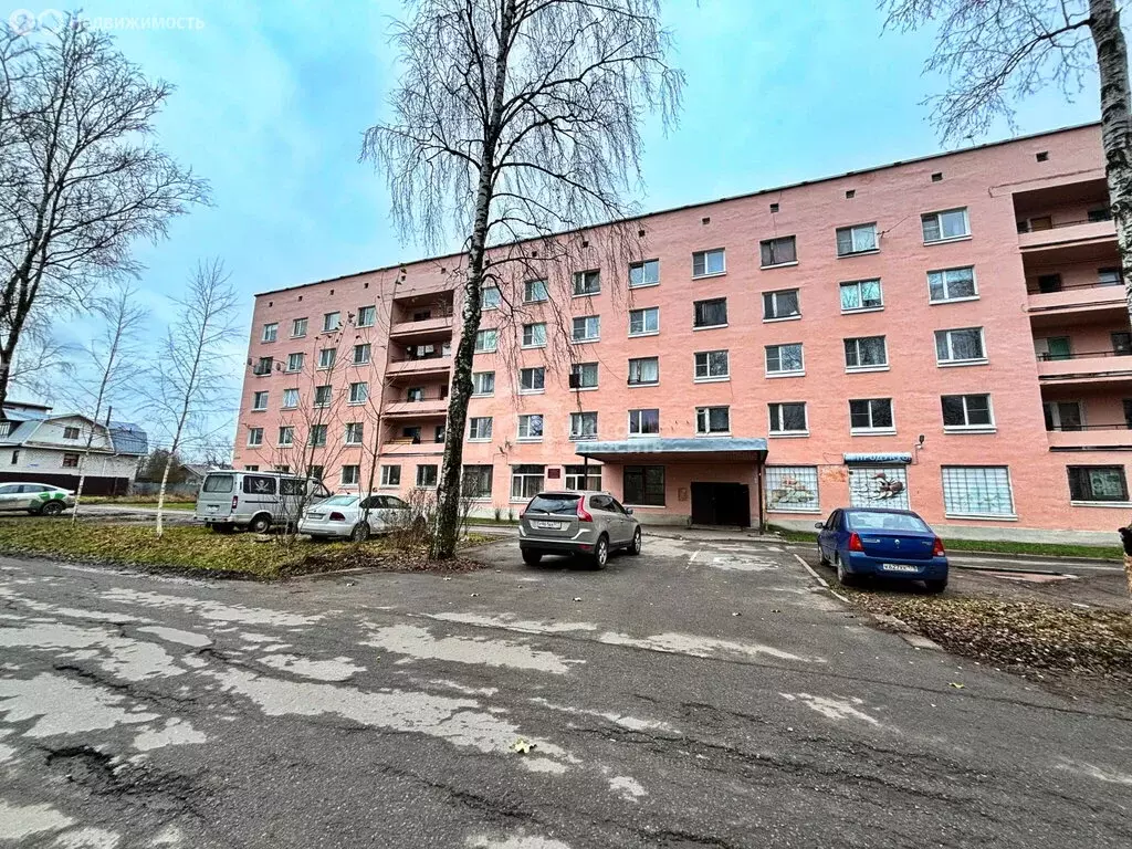 1к в 8-комнатной квартире (17.4 м) - Фото 1