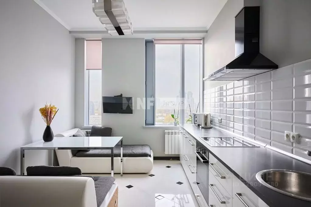 3-к кв. Москва Мосфильмовская ул., 8 (107.0 м) - Фото 1