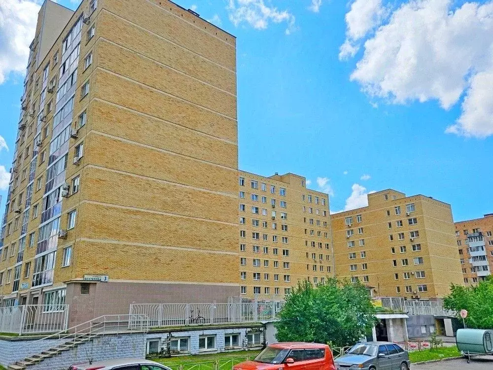 Гараж в Свердловская область, Екатеринбург Пионерский жилрайон, ул. ... - Фото 2