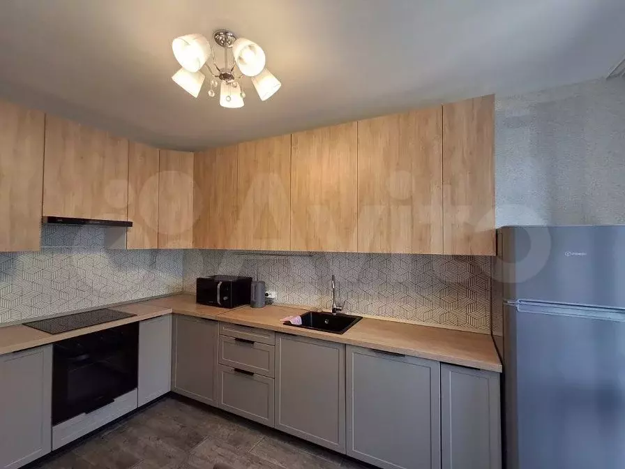 2-к. квартира, 55 м, 4/10 эт. - Фото 0