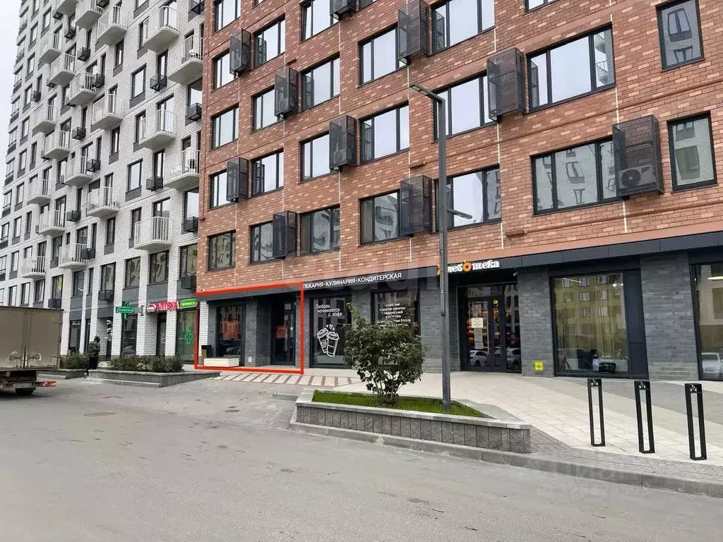 Помещение свободного назначения в Тюменская область, Тюмень ул. Андрея ... - Фото 1