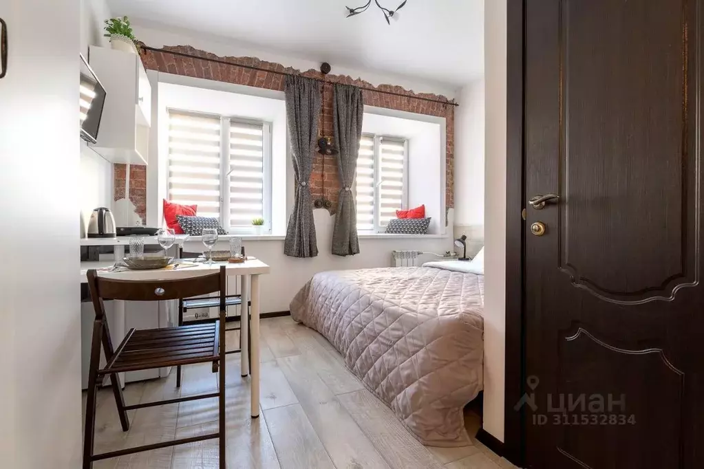 Студия Санкт-Петербург 2-я Васильевского острова линия, 49 (17.0 м) - Фото 1