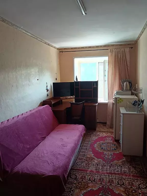 Комната Омская область, Омск просп. Космический, 29 (12.8 м) - Фото 1