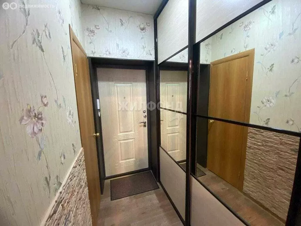 Квартира-студия: Абакан, проспект Дружбы Народов, 41А (18 м) - Фото 0