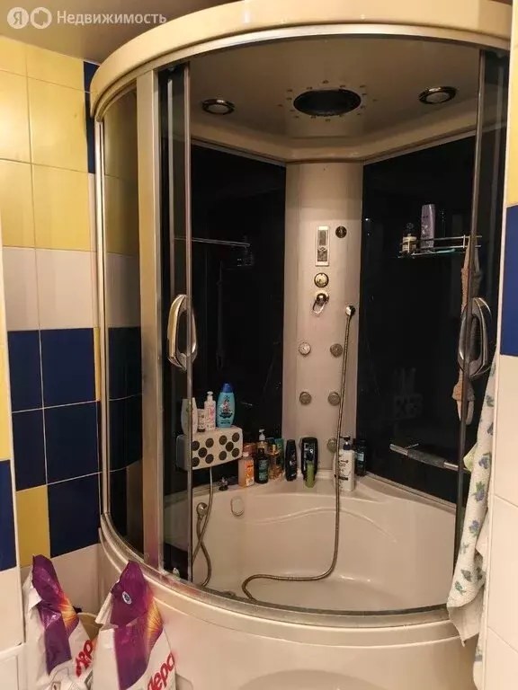 3-комнатная квартира: Прокопьевск, микрорайон Тырган, 10-й микрорайон, ... - Фото 1