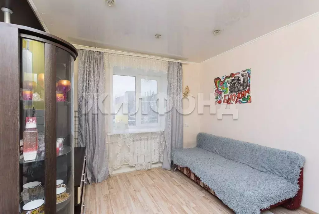 Комната Новосибирская область, Новосибирск Катодная ул., 16 (12.8 м) - Фото 2