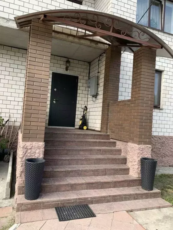 Дом в Брянская область, Брянск ул. Салтыкова-Щедрина (213 м) - Фото 1