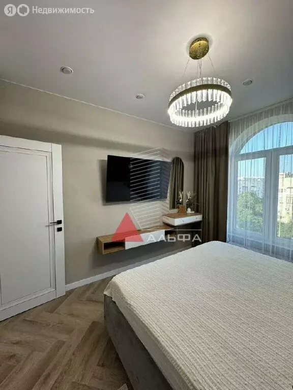 3-комнатная квартира: Евпатория, улица 60 лет ВЛКСМ, 31/3 (66 м) - Фото 1